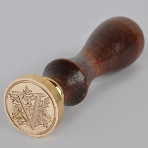 SIGNET (LETTER V)  & WOODEN HANDLE (as an optional accessory)