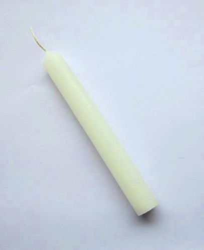 THROUGH-DYED, TAPERED CANDLE (WHITE)