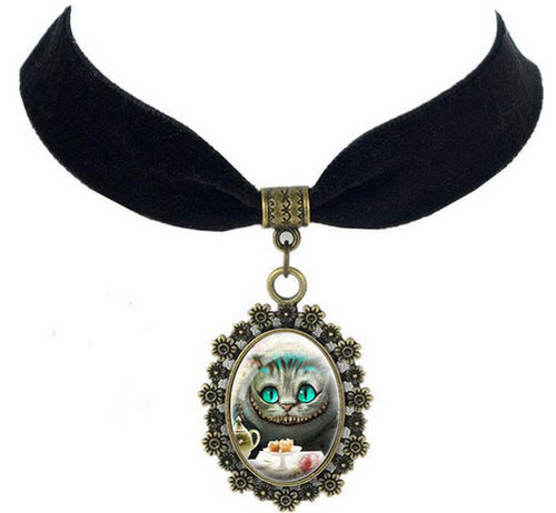 NECKLACE - CAT (From Alice)