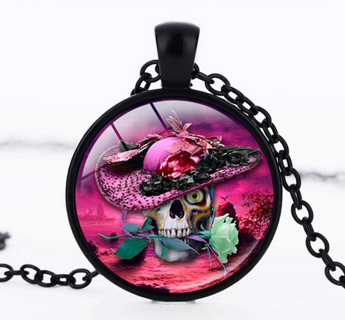 NECKLACE - SKULL WITH HAT