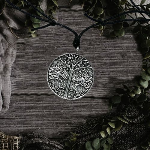 Pendant tree of life with Fenris wolves